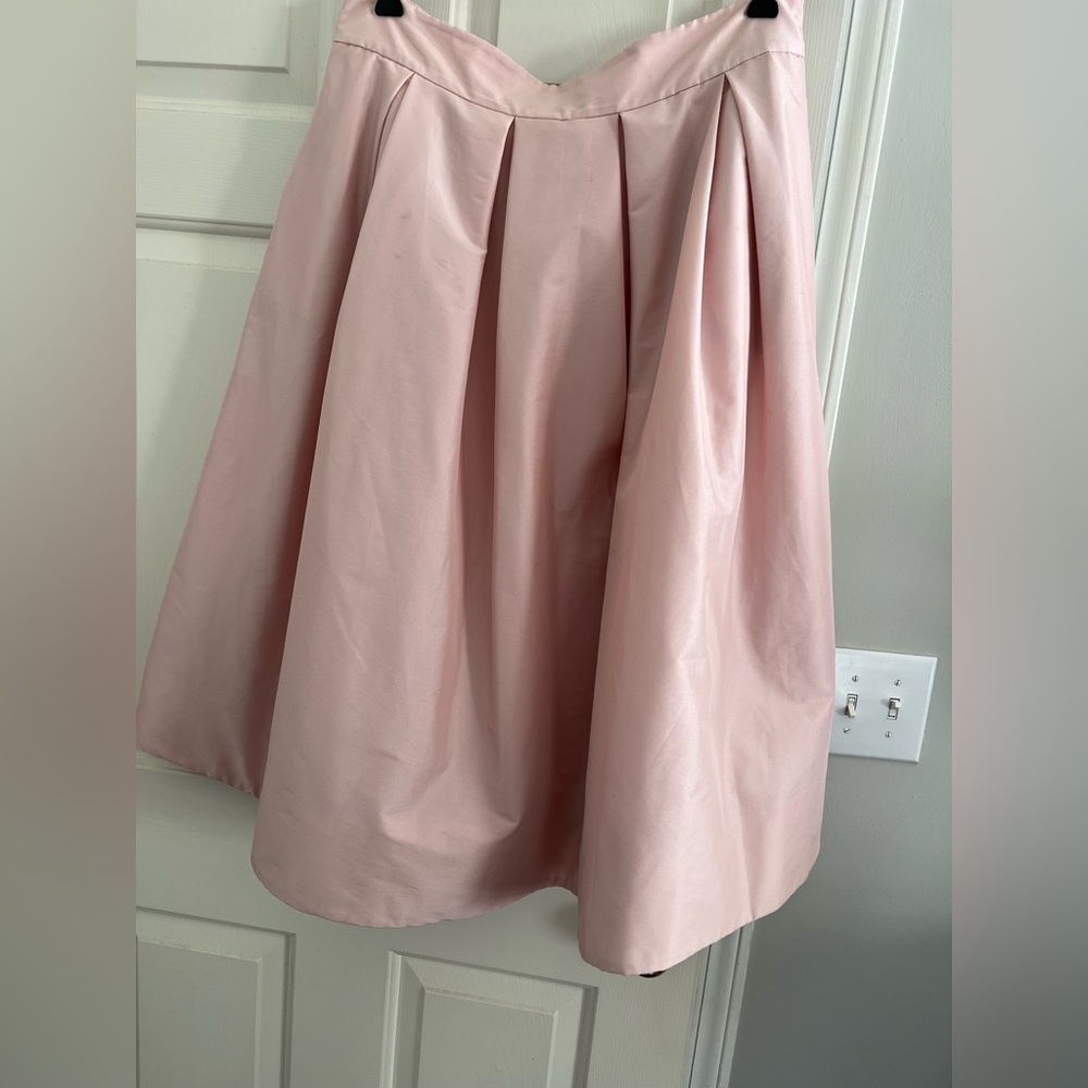 White House Black Market fully lined midi skirt